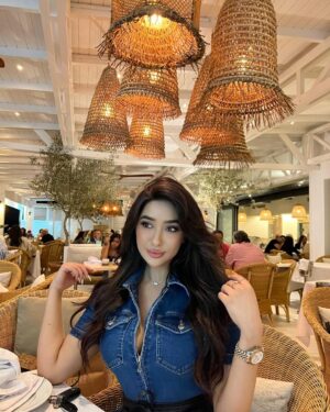 Fatma Bartakis Instagram - Isn’t it lovely ✨
———————————
#totallook #photo #pictureoftheday