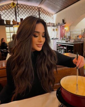 Fatma Bartakis Instagram - Fondue 🫕😋
————————