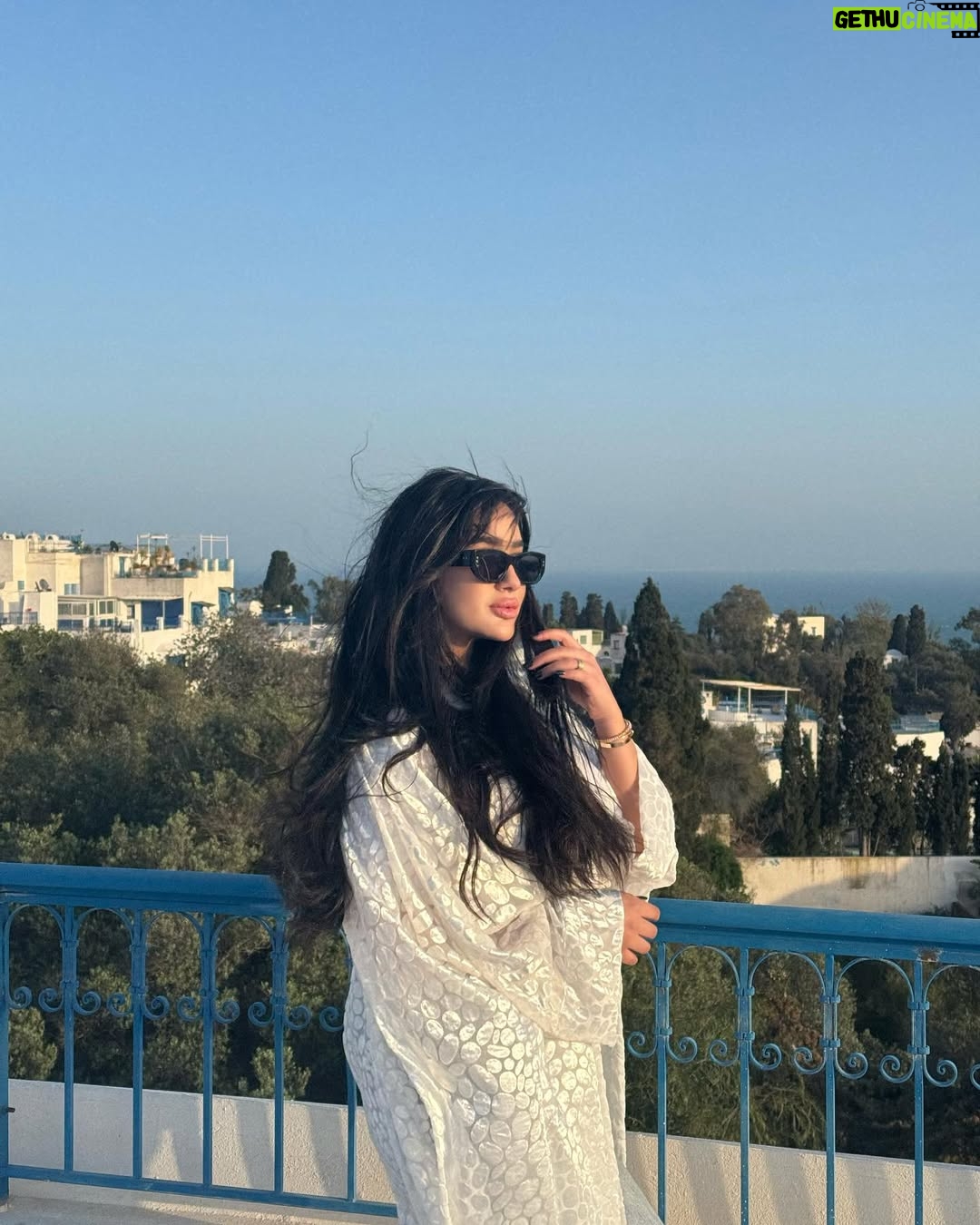 Fatma Bartakis - 49.1K Likes - Ramadan 2k25 vibes ✨🤍 

————————————————-
Wearing @musk.scollection
