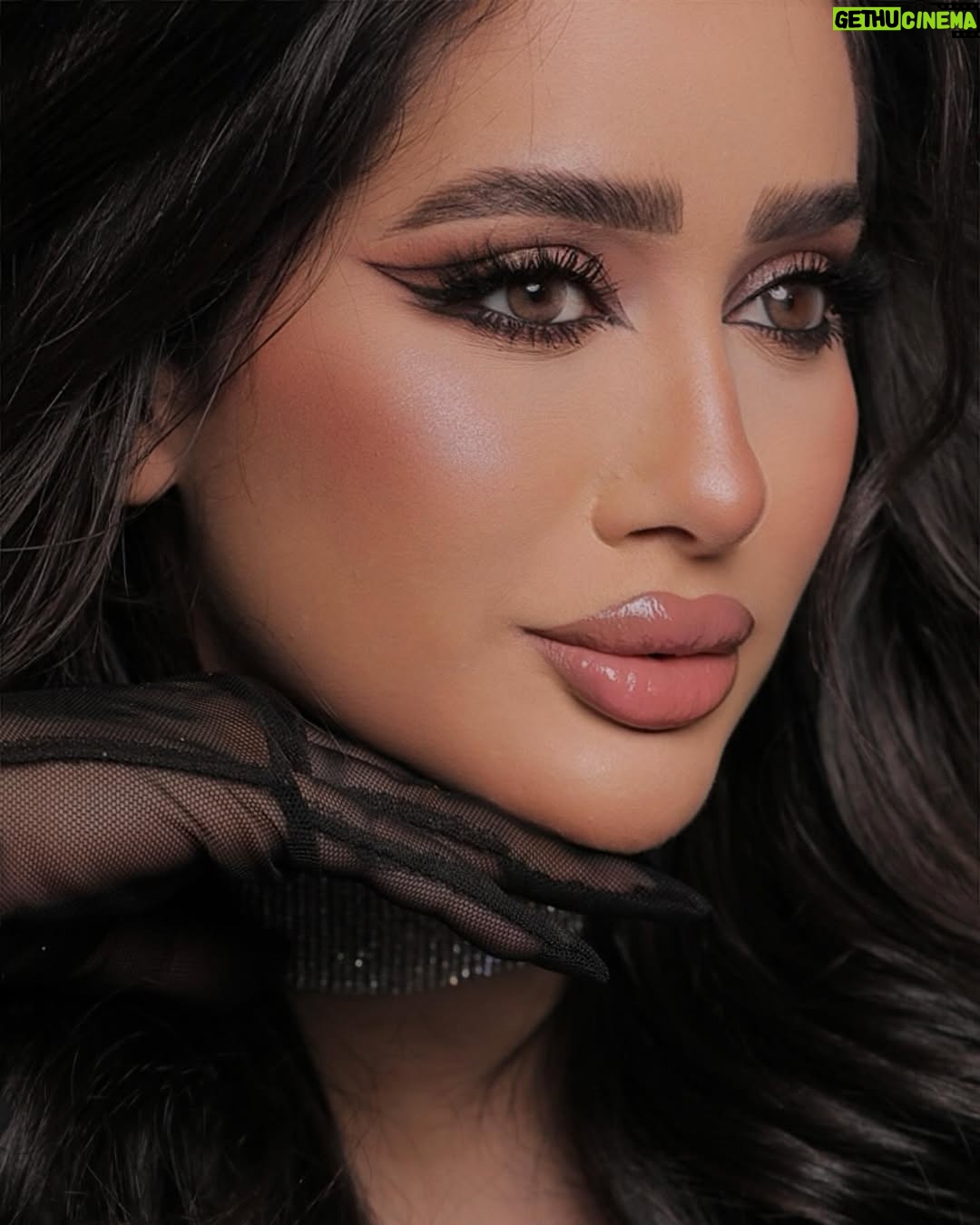 Fatma Bartakis - 24.2K Likes - @topface.tunisie , c’est plus qu’un simple produit de maquillage. C’est une attitude, une aura, une déclaration de confiance. @fatma.bartakis.officiel 🤝🏻
‏Avec @topface.tunisie , vous ne portez pas seulement du maquillage, vous incarnez l’élégance et la puissance. C’est l’allié des femmes fortes, sûres d’elles, qui rayonnent par leur beauté intérieure et extérieure.
Gorgeous @fatma.bartakis.officiel 🫶🏻
Les produits sont disponible sur le site web https://miss2l.com/
Taken by the artist @walid_saied_ 🫶🏻
Hair style @yefet.mbk 🫶🏻