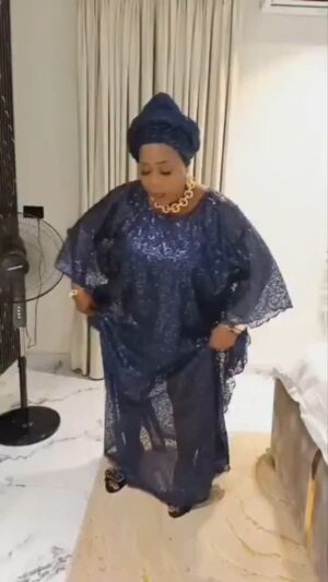 Fausat Balogun Instagram - Boya kani beautiful night All my fan's and family ❤️❤️❤️❤️❤️🙏
My beautiful lece gift
Toyin Adewale
I really appreciate you my sweet sister
@officialtoyinadewale May God bless you more and more 🙏🙏💯❤️❤️❤️❤️❤️