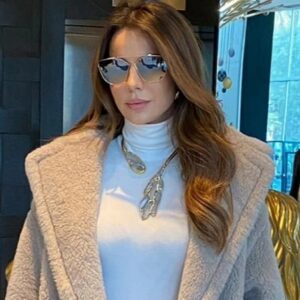 Feriel Graja Instagram - So many times we measure our lives according to other people's achievements. But what if we took time to appreciate how far we have come...even we still have farther to go...you have GOTTEN this FAR👌🙌 Tap for more details 📌
#grateful #strongindependentwoman #mylife #thankful #success #achievement #work #career #arabworld