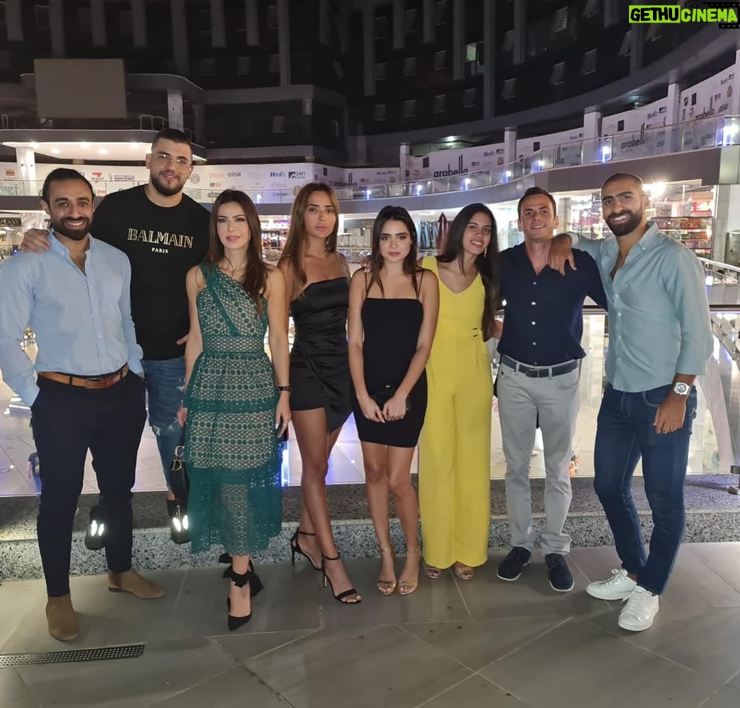 Feriel Graja - 10.3K Likes - Thank you to all my friends for coming and being there for me to attend the premiere of my new movie #mako ...I love u all so much ❤️
نورتوني ❤️
