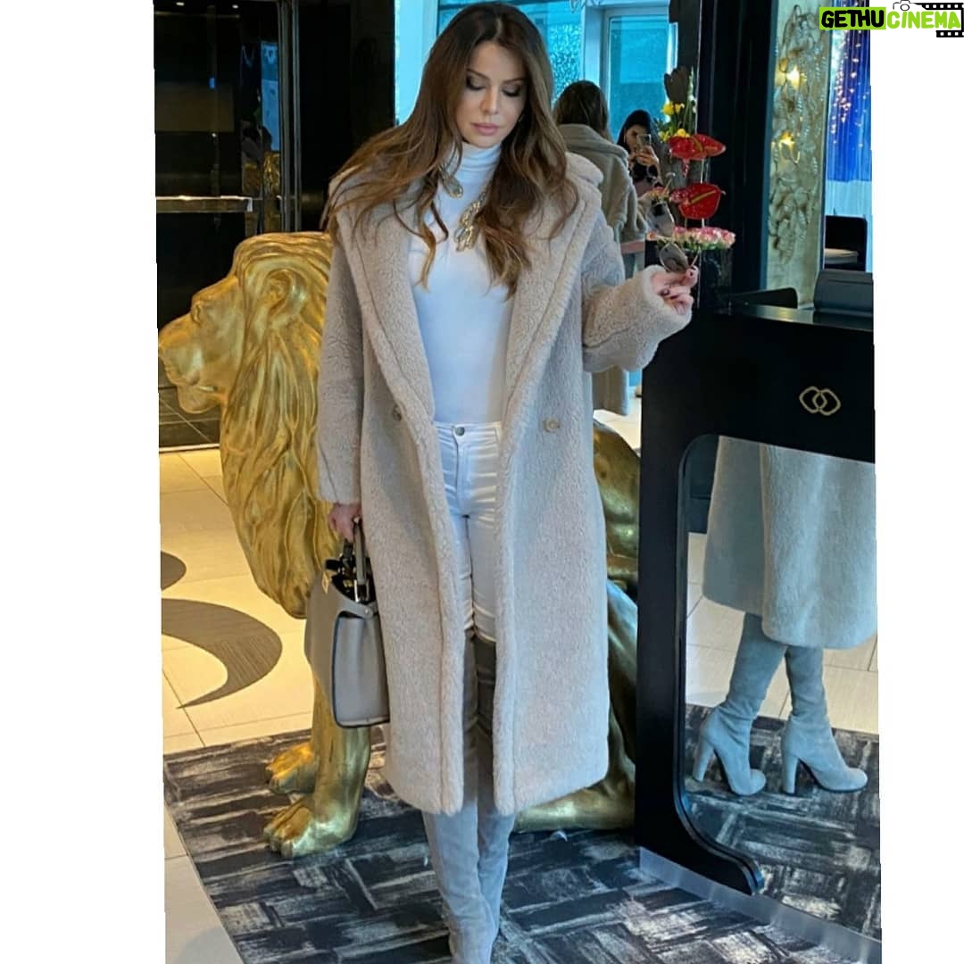 Feriel Graja - 11.8K Likes - So many times we measure our lives according to other people's achievements. But what if we took time to appreciate how far we have come...even we still have farther to go...you have GOTTEN this FAR👌🙌 Tap for more details 📌
#grateful #strongindependentwoman #mylife #thankful #success #achievement #work #career #arabworld