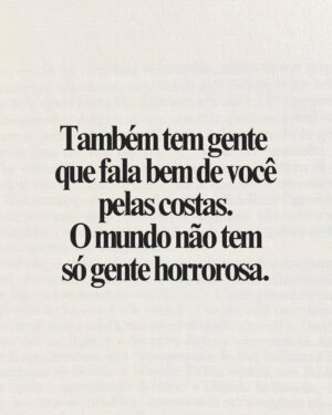 Fernanda Paes Leme Instagram - Fale bem pelas costas também ❤️