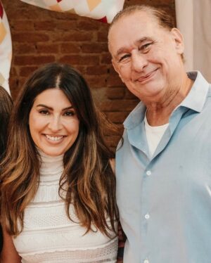 Fernanda Paes Leme Instagram - Olaaaaaa você que está de aniversário hoje! Parabéns pro meu papito @alvarojosetv. Te amo ❤️