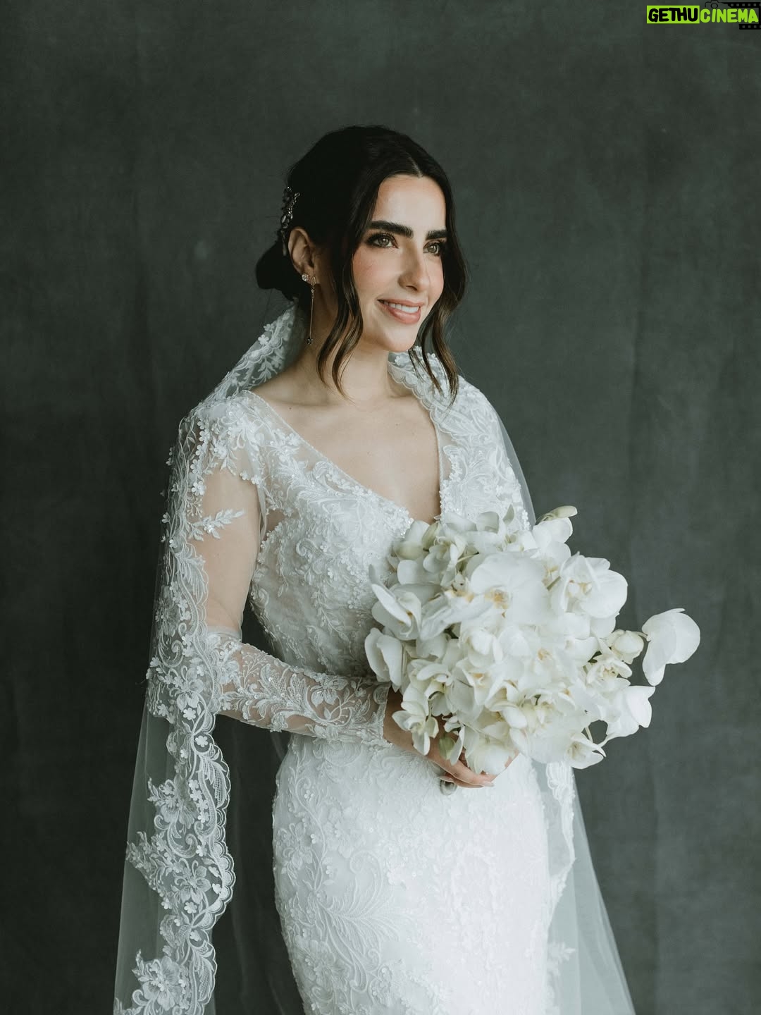Fernanda Urdapilleta - 182.8K Likes - seguimos con fotos de la boda 🤩