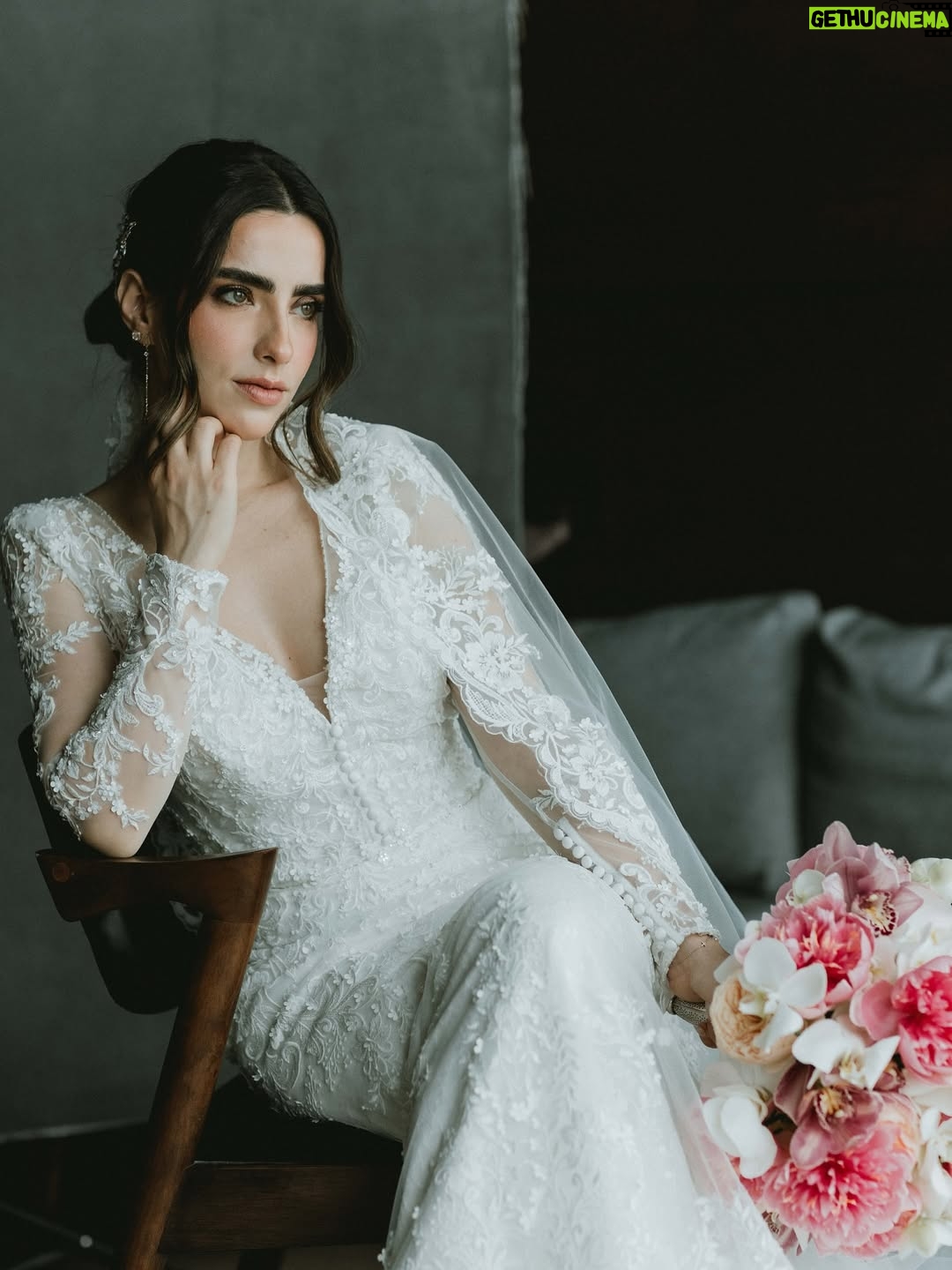 Fernanda Urdapilleta - 182.8K Likes - seguimos con fotos de la boda 🤩