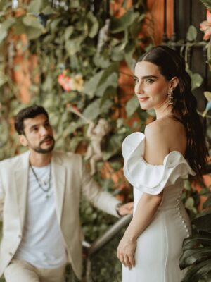 Fernanda Urdapilleta Instagram - Fotos antes de nuestra boda civil pt. 1 🤍 (si, hay varias partes jiji 🤭)
A casi un mes del mejor fin de semana de nuestras vidas (ya se, que rápido se pasa el tiempo 😱) empezamos a compartir nuestros momentos más especiales.
Te amo con todas mis fuerzas @ramses_aleman aún no me creo que seas mi esposo!