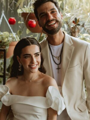 Fernanda Urdapilleta Instagram - Fotos antes de nuestra boda civil pt. 1 🤍 (si, hay varias partes jiji 🤭)
A casi un mes del mejor fin de semana de nuestras vidas (ya se, que rápido se pasa el tiempo 😱) empezamos a compartir nuestros momentos más especiales.
Te amo con todas mis fuerzas @ramses_aleman aún no me creo que seas mi esposo!