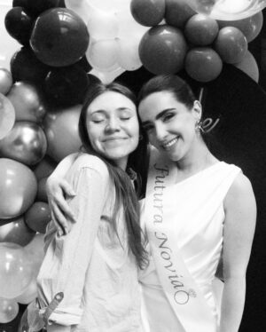 Fernanda Urdapilleta Instagram - Something blue before “I do” en @ivoiremx 🩵
Tuve el bridal shower más hermoso del mundo. Fue un día lleno de amor, risas, lágrimas y sorpresas 🫰🏼