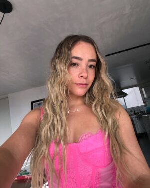 Ferny Graciano Instagram - Pinky 💕