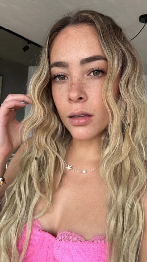 Ferny Graciano Instagram - ¿A quién más ghostearon?
Los leo 🩷