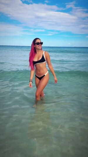 Ferny Graciano Instagram - Dejemos que la vida fluya 🩷