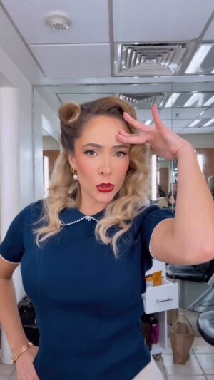 Ferny Graciano Instagram - Un proceso hacer este reel …🤍😂
Sueña con esta canción 🤣
Gracias a los que me ayudaron a que fuera posible jajajaj @iamsavisoriano @bernardojavier6 @urielch.mua 🩷