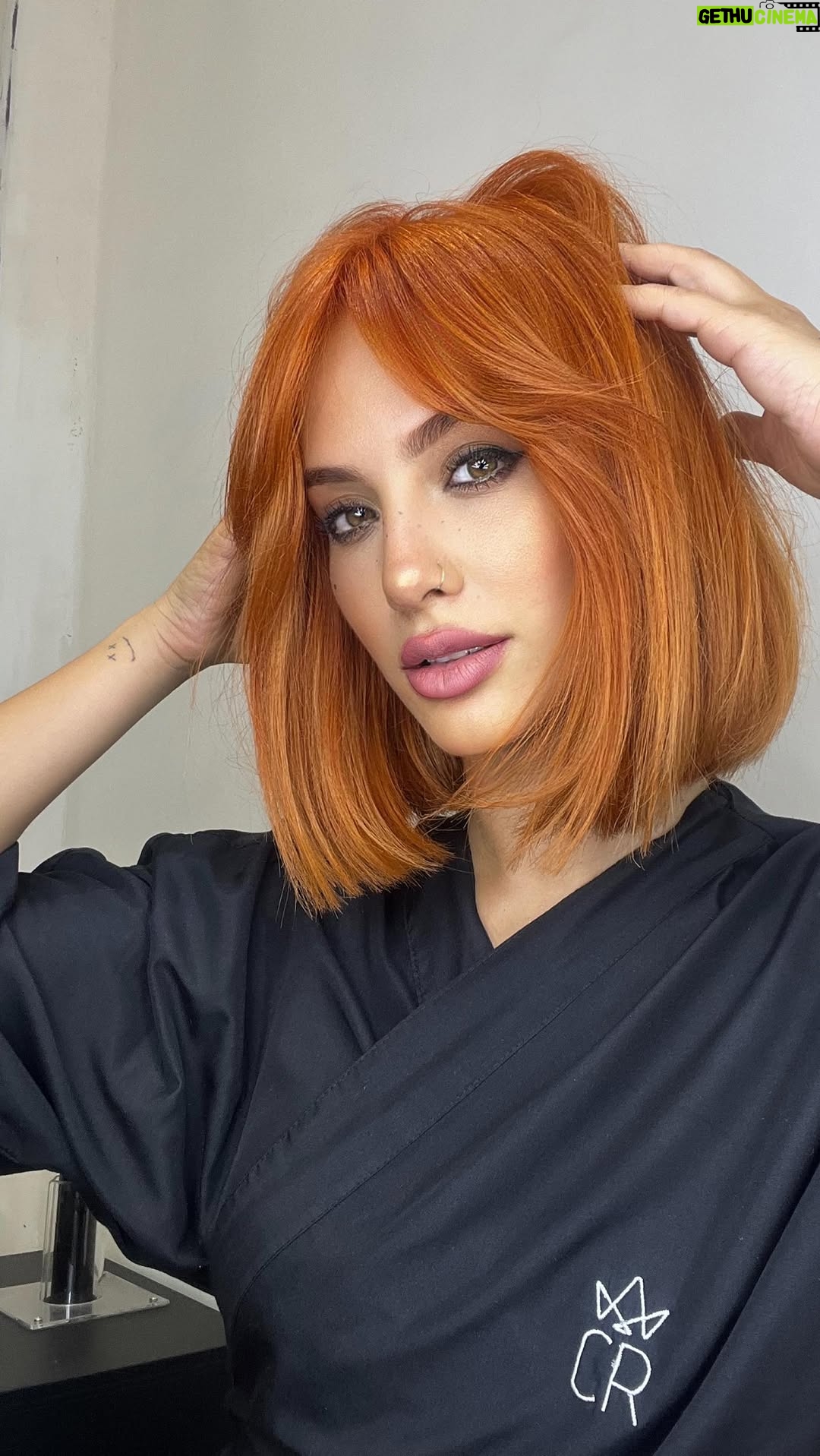 Flor Vigna - 93.3K Likes - CAMBIO ✨🦋
Por el uno @cristianreystyle 
Estoy muy feliz con todo el apoyo a #PuedoSolita ❤️‍🩹
Voy a estar a full reposteando, vale todooo. Bailar, cantar, maquillarse, lo que más les gustes 🫶🏻
Usen este audio y etiquétenme en sus reels y/o tiktok así los encuentro 🥹🙏🏻