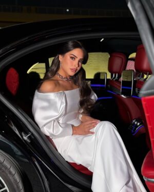 Fouz Al Fahad Instagram - A night out in Riyadh 🤍