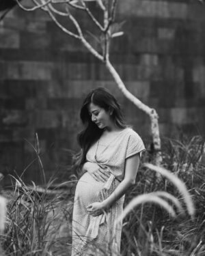 Franda Instagram - Oo heyy 3rd trimester 🤍
.
📷 : @mariojreynaldi
.
#maternity #28weeks