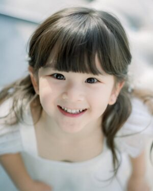 Franda Instagram - To our beloved daughter 🤍
Suatu hari kalo Vechia udah bisa baca dan ngerti ini.. we just want you to know..
You are an evidence of God’s goodness over our life..
Vechia adalah penggenapan Firman Tuhan dalam hidupnya mama papa, bukti bahwa Tuhan mampu melakukan jauh lebih besar daripada apa yang bisa mama papa doakan atau pikirkan.. (Ef 3:20) 🥹😇
.
Happy 4th birthday our little prayer warrior 🤍🎉
We love you and so blessed to have you.. 🤍🤍🤍
.
.
📷 : @gail.family @gidwinata
.
#Vechiaturns4
#blessed #Godisgood