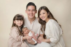 Franda Instagram - Blessed 🤍
.
📷 : @clickportraiture
#blessed #godisgood #familyportraits
