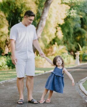 Franda Instagram - Selamat Hari Ayah Nasional papa hebatnya Vechia @samuel_zylgwyn ❤️🤗
.
“The righteous man walks in his integrity;
His children are blessed after him.”
~ Proverbs 20:7 ~
.
#HariAyahNasional
