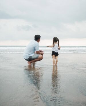 Franda Instagram - Selamat Hari Ayah Nasional papa hebatnya Vechia @samuel_zylgwyn ❤️🤗
.
“The righteous man walks in his integrity;
His children are blessed after him.”
~ Proverbs 20:7 ~
.
#HariAyahNasional
