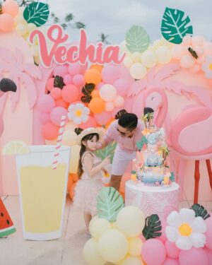 Franda Instagram - 29.04.23
Vechia’s Pool & Foam Birthday Party 🎉
.
🎂 : @momsrecipelegendbali (Thank you so much for the very cute cake 😍💕)
📷 : @tenacious.balifamily