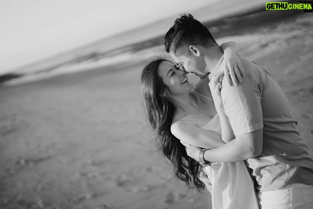 Franda - 55.5K Likes - I always thank God for He has chosen you for me..
Thank God for the wonderful 7 years of walking together hand in hand through this journey we called life.
May Jesus always be the center of our life and let Him alone be glorified in our marriage and family 🤍
Happy 7th Wedding Anniversary, love!

📸 : @vier.moments
.
#weddinganniversary