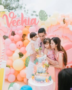 Franda Instagram - 29.04.23
Vechia’s Pool & Foam Birthday Party 🎉
.
🎂 : @momsrecipelegendbali (Thank you so much for the very cute cake 😍💕)
📷 : @tenacious.balifamily