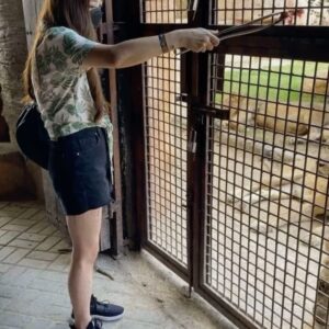 Franda Instagram - Had so much fun at @balizoo 🥳🎉
Ini kedua kalinya ke Balizoo dan ga pernah bosen 🤩 Apalagi ada yg baru di Balizoo yaitu area Savannah, suasananya Afrika gituu.. kita bisa liat plus kasih makan African Lion-nya Balizoo yang gagah & terlihat sehat bangettt 🦁
.
Yang punya anak wajib sih kesini.. tempatnya nice & kids friendly banget.. anak2 pasti suka deh! 🎉
.
@balizoo
#explorebalizoo #balizoo #bali
#SamuelFrandaVechia