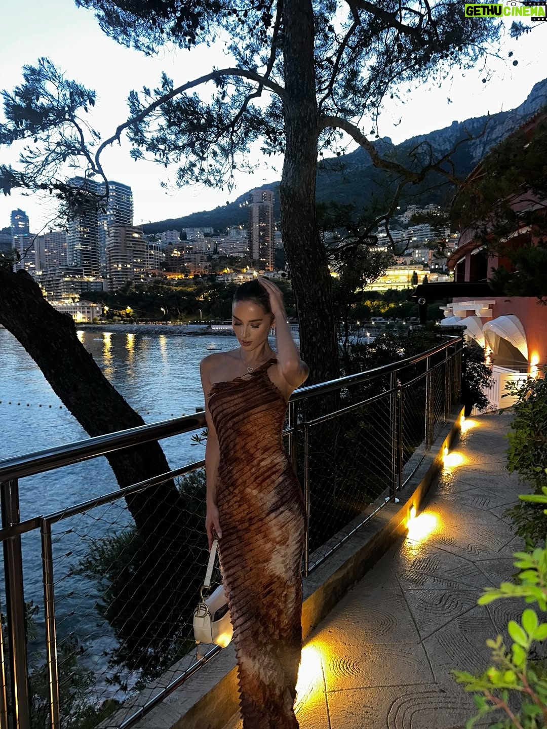 Franki Russell - 3.6K Likes - Monaco for the @e1series 🛥️🍾
