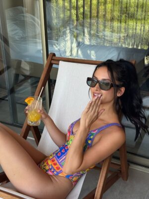 Franki Russell Instagram - heat wave 🌞 @FashionNova
🔎 Kailani 1 Piece Swimsuit - Pink/combo
