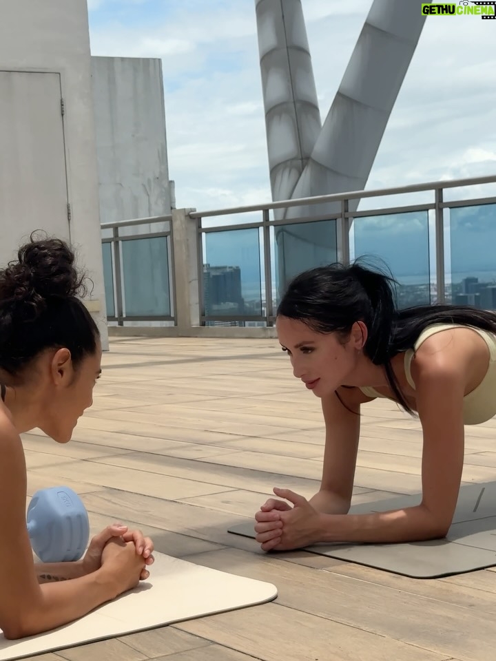 Franki Russell - 3 Likes - my vibe right now is just living life 🧘‍♀️🧡