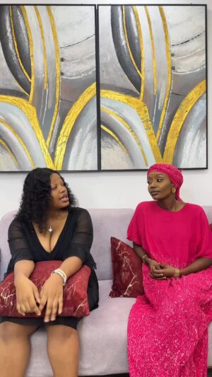 Frida Amani Instagram - Hapa kama vita 😂😂😂😂😂😂
W/ @fridaamaniofficial @___.varioo___
🎥| by @regy_kennedy_ & @bobo_yadam
Loc 📍 @lora.realestate
