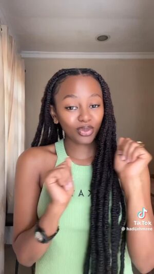 Frida Amani Instagram - Pwetty pwetty Pretty @hadijahmzee ameniambia hii ni ya mpenzi wake😂😂😍 nimeipenda
Wewe na Mimi 🔥🔥