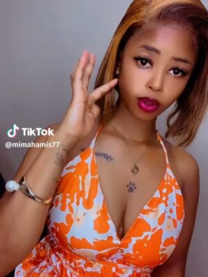Frida Amani Instagram - 😍😍 mahaba mengiiiiiiiiiii
Wewe na Mimi
Bio👌 ina link