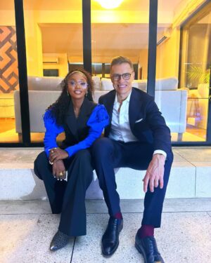 Frida Amani Instagram - Two presidents 😎🇫🇮👑
President of Finland, @alexstubb — and the President of Hip Hop 👑
Cooler than ice, everything presidential.
Big love to the Finland embassy @finlandintanzania for the warm welcome to me and my band as we celebrate 60 years of diplomatic friendship between Finland and Tanzania.
#hiphopontop