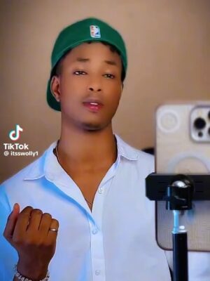 Frida Amani Instagram - Mungu nipe kama hawa😂😂😂 mahandsome vipi
Wewe na Mimi @realjaymelody 🔥🔥🔥