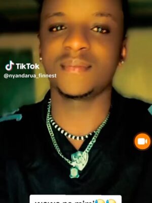 Frida Amani Instagram - Mungu nipe kama hawa😂😂😂 mahandsome vipi
Wewe na Mimi @realjaymelody 🔥🔥🔥