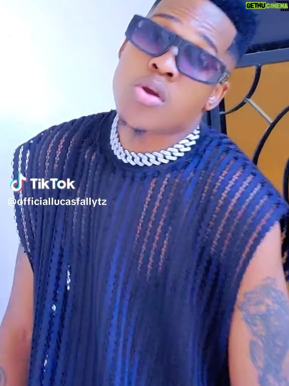 Frida Amani - 2.4K Likes - Mungu nipe kama hawa😂😂😂 mahandsome vipi 
Wewe na Mimi @realjaymelody 🔥🔥🔥