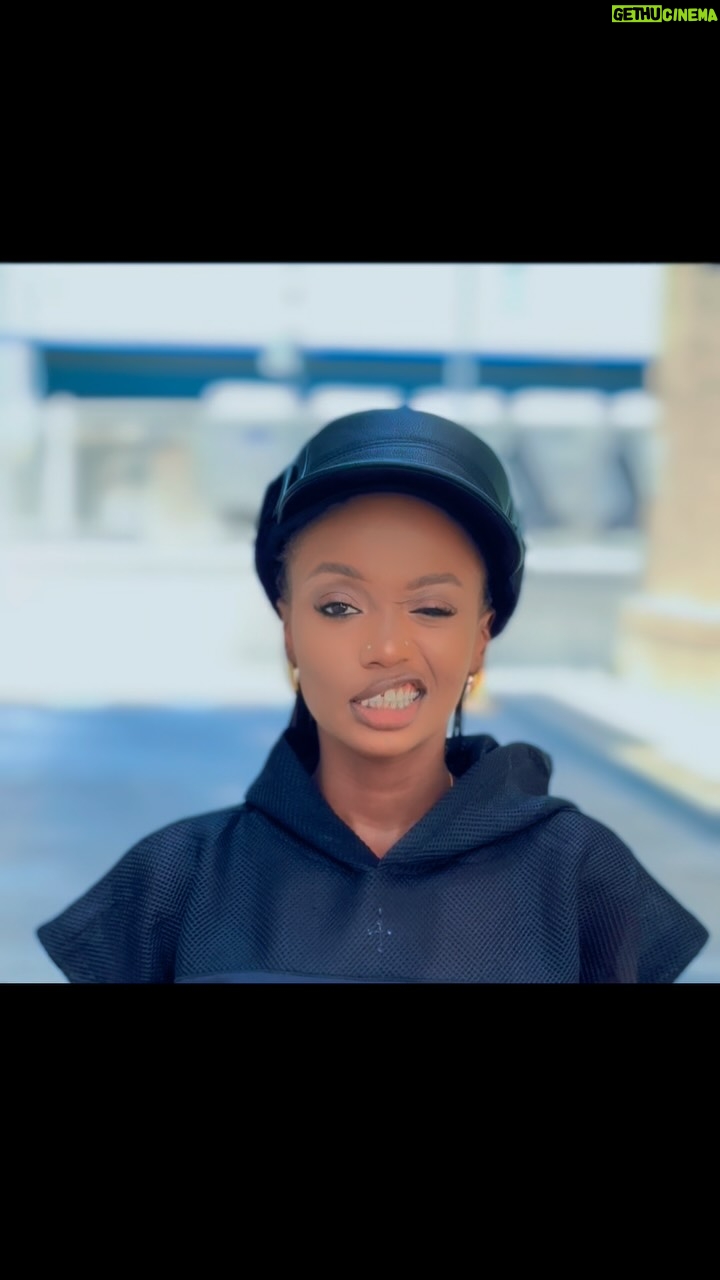 Frida Amani - 6.4K Likes - Ooooh I really wanna 🙈 
Wewe na Mimi link on my Bio