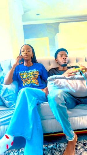 Frida Amani Instagram - Ila wanaume wengine sijui hata wakoje
Sasa hapa haelewi kitu gani?Aniweiiii
Usikubali hawa wakaka wamjini wakuchanganye, Wewe beti upate sasampa yako jiunge na Paripesa sasa upate welcome bonus hadi 380,000 tzs pale utakapotumia promo code yenye jina la FRIDA kumbuka live betting inakupa odds kali kuliko na na ushindi maradufu, Jisajili sasa ushinde zaidi ya jana.
#ShindaZaidiYaJana #PariPesaTanzania 18 | Cheza kistaarabu