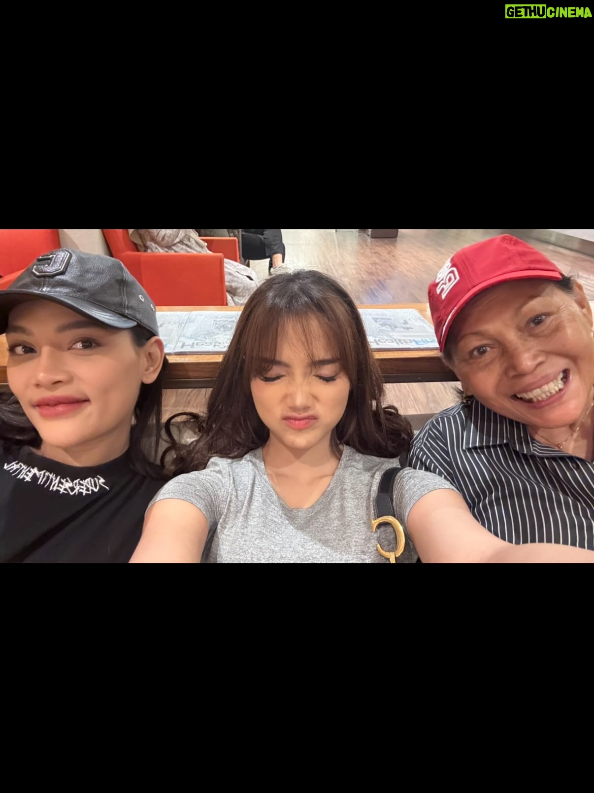 Fujianti Utami Putri - 1.2 Million Likes - Happy birthday mba er @eri.carl, i really miss your smile, please be happy yaa this too shall pass 🤍