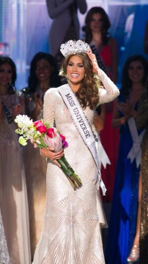 Gabriela Isler Instagram - Happy Birthday Miss Universe 2013, @gabrielaisler 💫