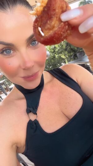 Gabriela Vergara Instagram - Que viva el chicarrón! Fin del comunicado