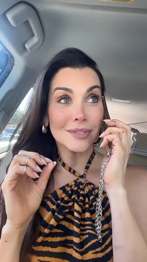 Gabriela Vergara Instagram - Para más ejemplos de confianza en pareja envía la “TOXICA” jajajajajajaja #humor #comedia #martesdekarenlatoxica #actríz #lipsync