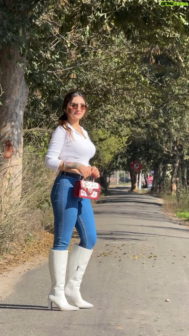 Gauri Virdi - 59.9K Likes - 🍒