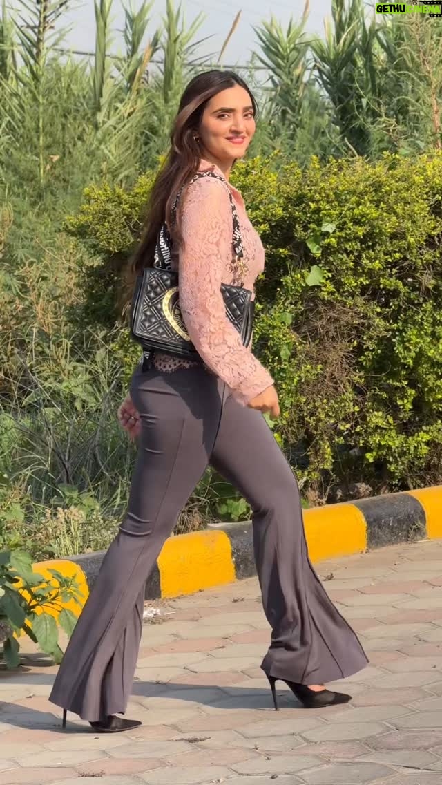 Gauri Virdi - 160K Likes - 
