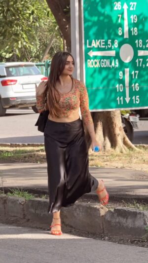 Gauri Virdi Instagram - Dasoo eh reel ch difference ki aa 🤨🤣