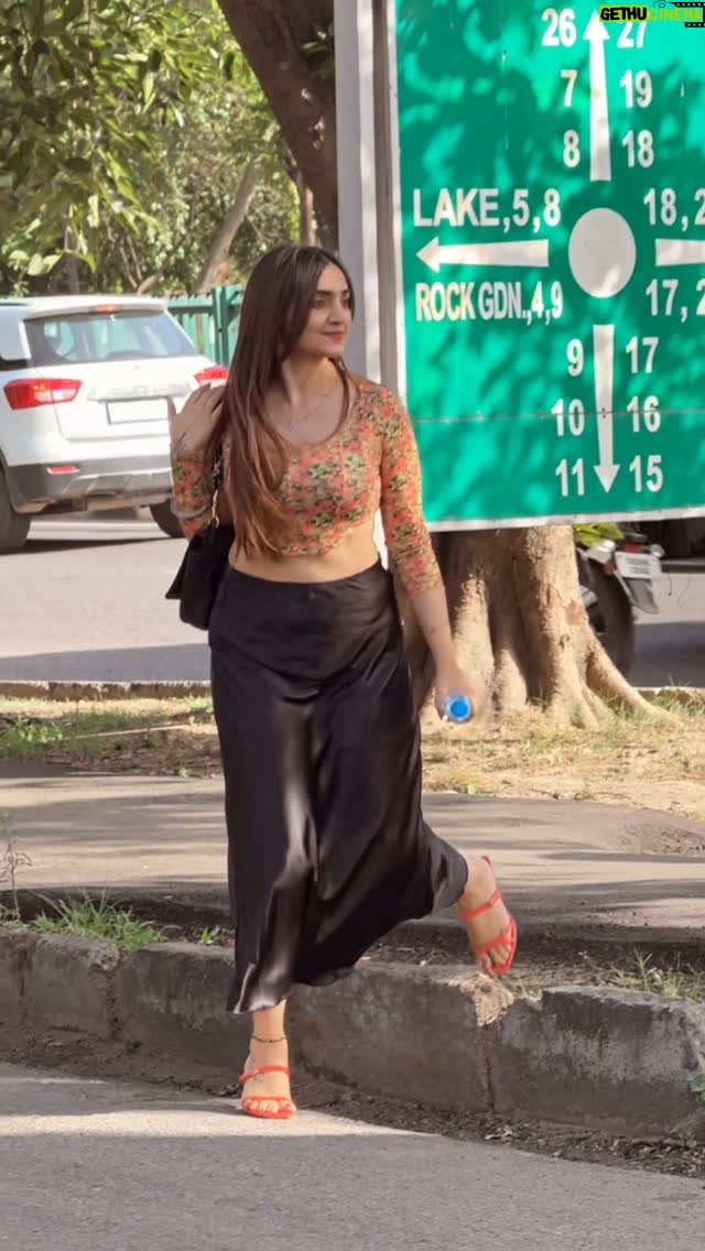 Gauri Virdi - 173.1K Likes - Dasoo eh reel ch difference ki aa 🤨🤣